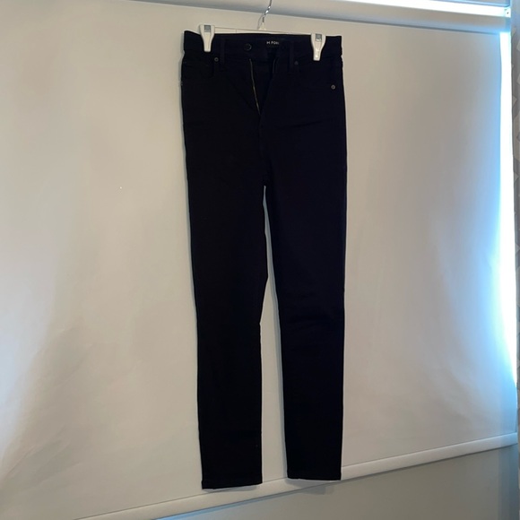 Aritzia Denim Forum “Lola” Jeans 26L - Picture 3 of 10